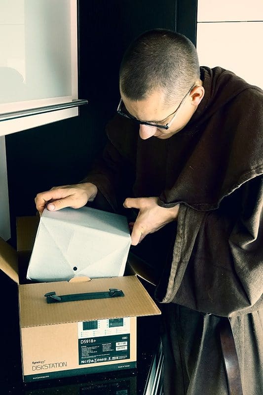 Heute durften wir unser neues NAS-System von Synology auspacken.
