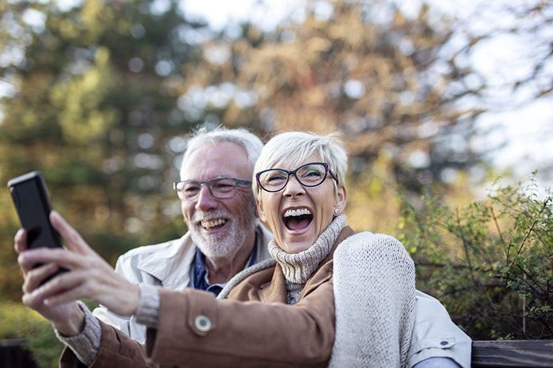 Lachen ist die beste Medizin um Glückshormone zu aktivieren!