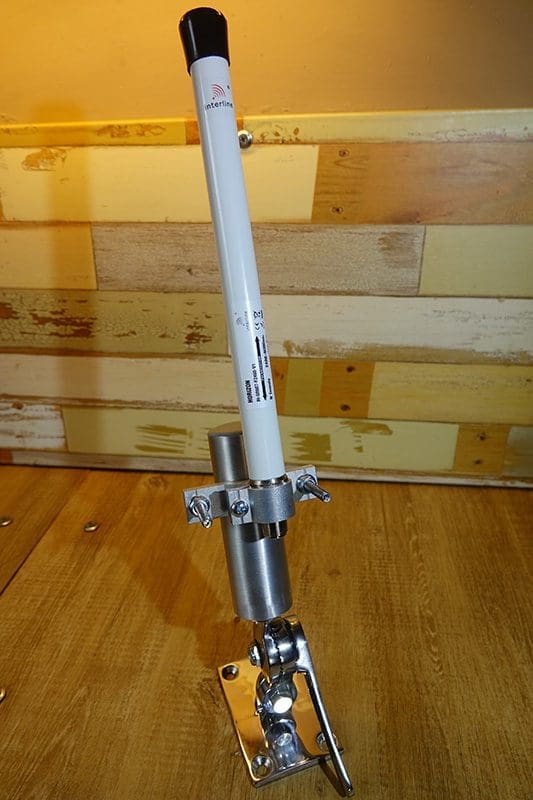 WLAN-Außenantenne mit Halterungsfuß